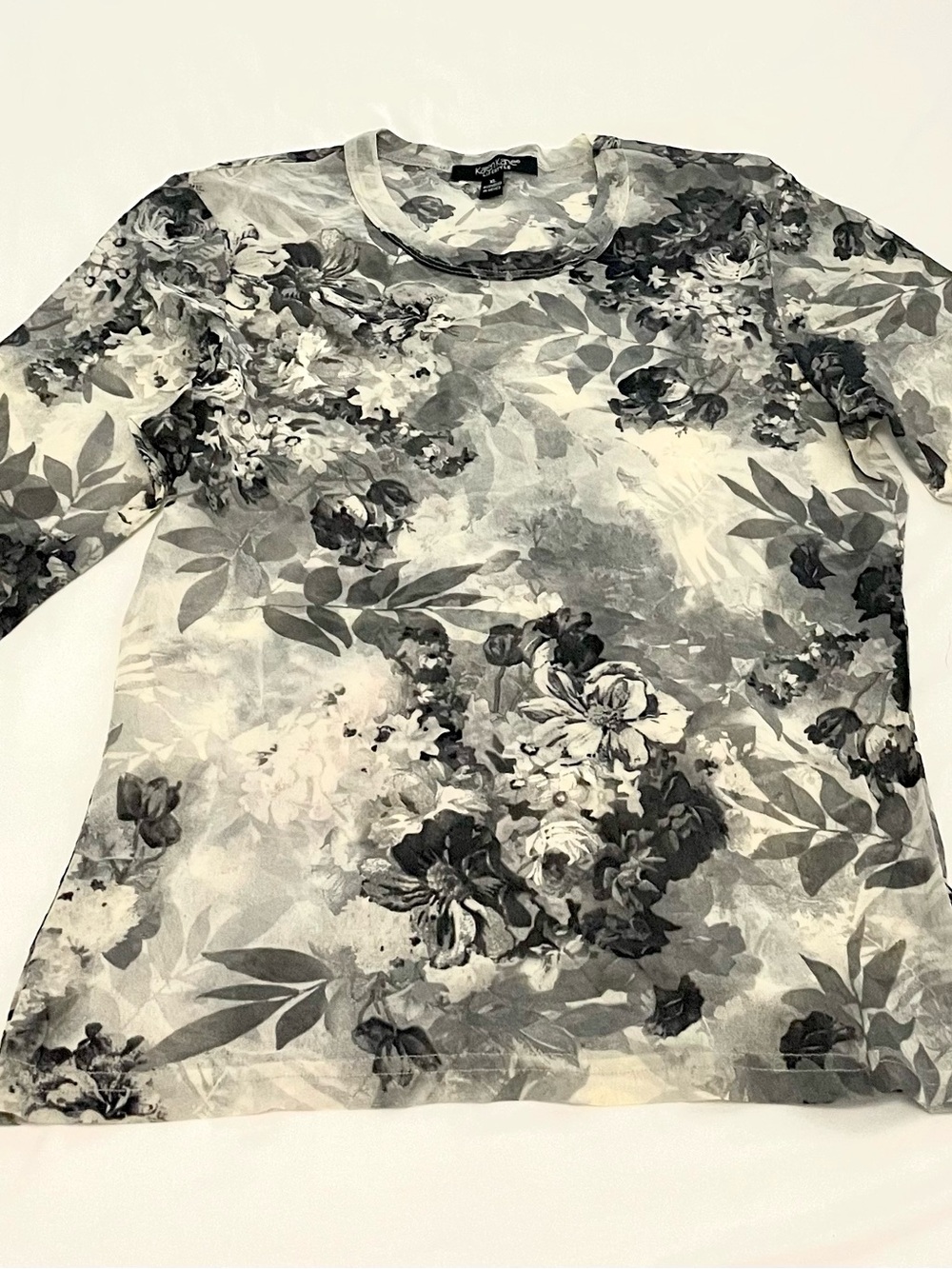 Floral Vintage Sheer Long-Sleeve Crewneck Top - Black & White